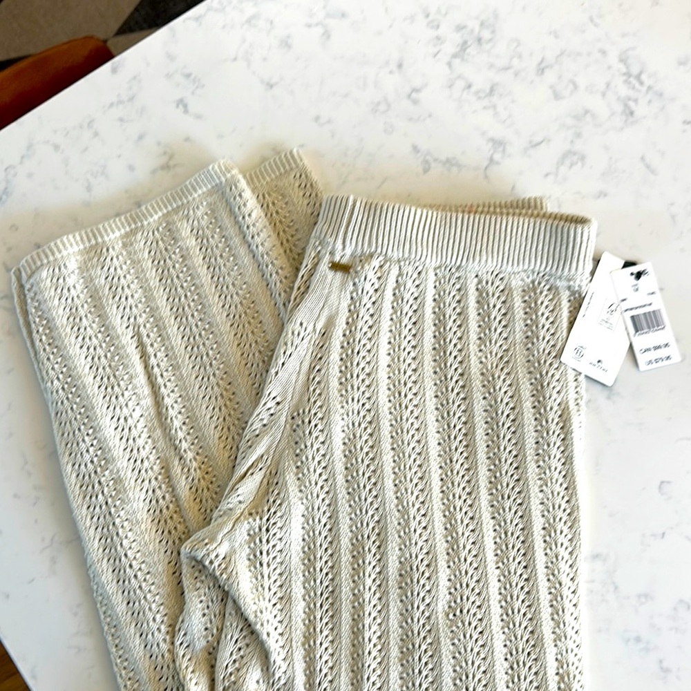 Rip Curl sun, crochet pants